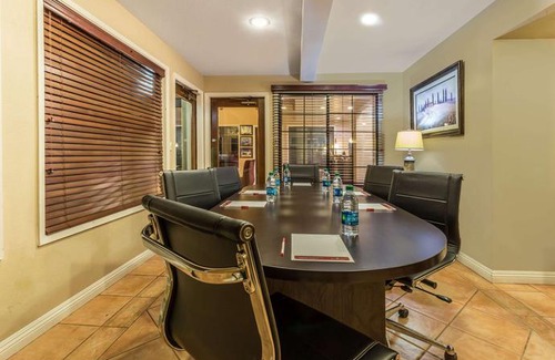 North Whisman Hotel | Ramada by Wyndham Mountain View