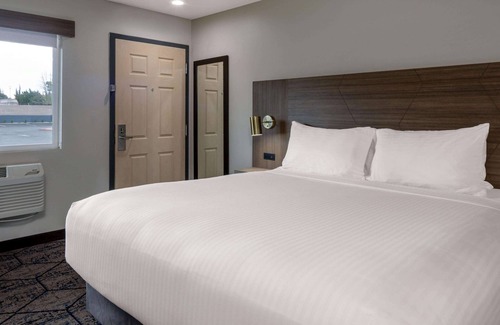Modesto Hotel | Ramada by Wyndham Modesto Yosemite Area