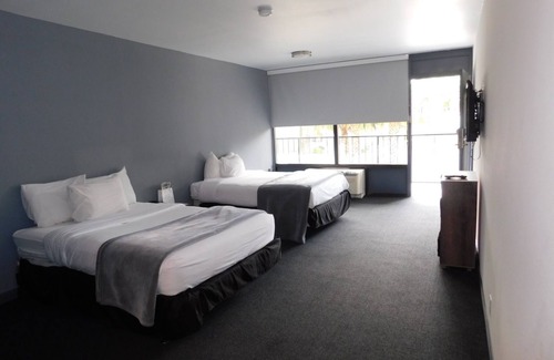 Viavant - Venetian Isles Hotel | Ramada by Wyndham New Orleans