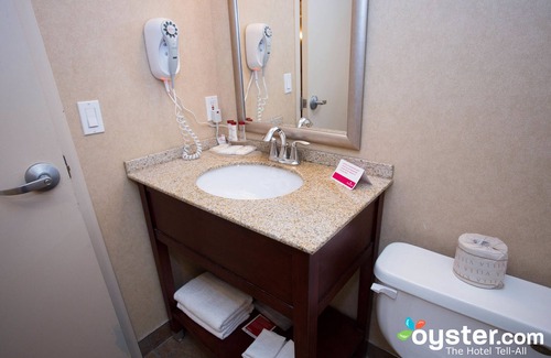 Fallsview Hotel | Ramada by Wyndham Niagara Falls/Fallsview