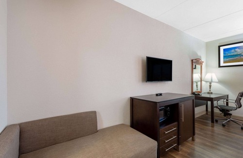 Bay VIew Addition Hotel | Ramada by Wyndham Panama City