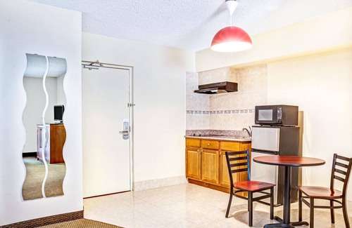 Rockaway Hotel | Ramada by Wyndham Rockaway