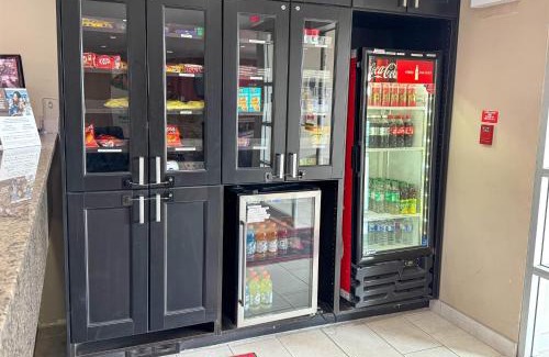 Sherwood Park Hotel | Ramada by Wyndham Sherwood Park