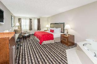 Springfield Hotel | Ramada by Wyndham Springfield North