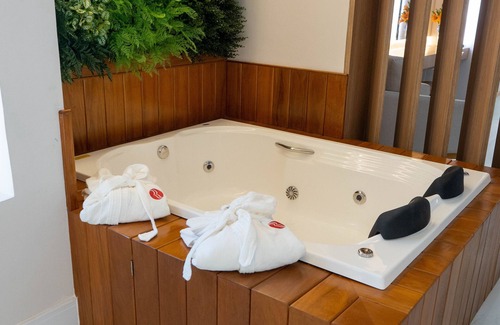 Parque Leopoldina Hotel | Ramada Hotel & Suites Campos Dos Goytacazes