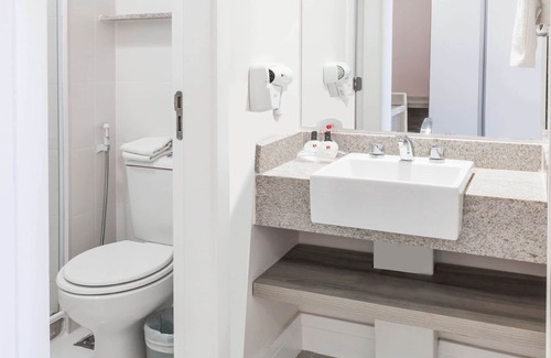 Parque Leopoldina Hotel | Ramada Hotel & Suites Campos Dos Goytacazes
