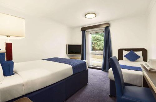 Wheatley Hotel | Ramada Oxford