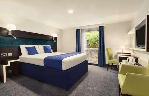 Wheatley Hotel | Ramada Oxford