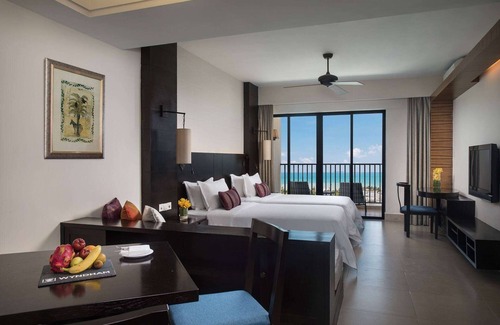 Tianya District Hotel | Ramada Plaza by Wyndham Sanya Bay