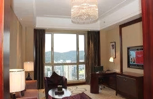 Zhenjiang District Hotel | Ramada Plaza Shaoguan City Centre