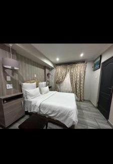 Muckleneuk House | RAMATA GUEST HOUSE