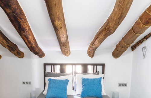 Locaiba Apartment | Rambla Retreats apt Azul with pool, hot tub & amazing views in Rambla de Oria