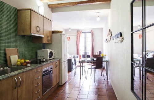 El Raval House | Ramblas Downtown! Perfect for big groups!