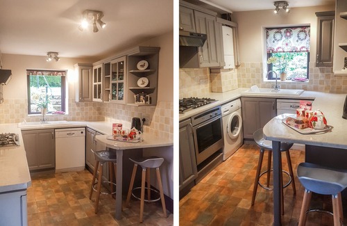 Holestone Moor Cottage | RAMBLER'S COTTAGE, pet friendly, with a garden in Matlock