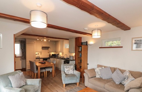 Briggswath Cottage | RAMBLERS COTTAGE, pet friendly, character holiday cottage in Sleights