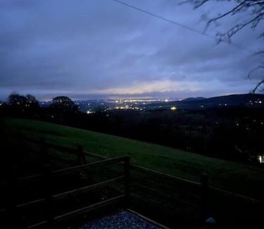 Bromlow House | Ramblers retreat