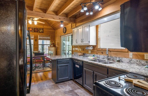 Sautee Nacoochee Cabin | Ramblewood - Warm Cozy Cabin with Gorgeous Outdoor Living Space