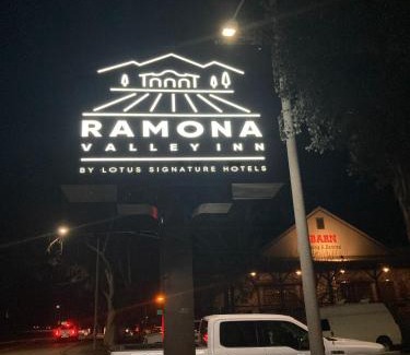 Ramona Hotel | Ramona Valley Inn