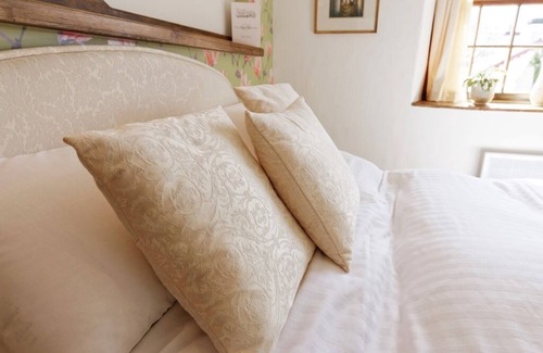 Dolton Hotel | Rams Head Inn