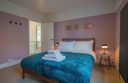 Ramsgate House | Ramsgate Family Cottage nr Beach -Harbour- Sleeps 4 - Garden - Parking on Street