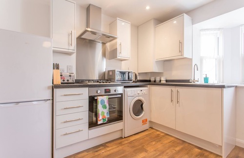 Cowley Apartment | Rana Court