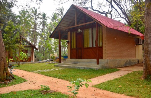 Kurunegala Ski Chalet | Ranathisara Grand Cabanas