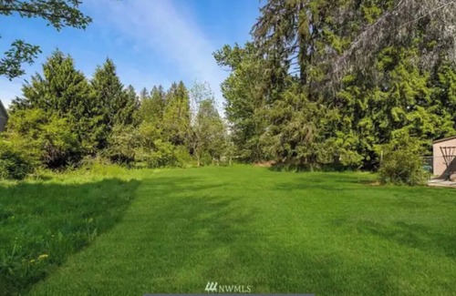Bonney Lake House | RANCH BEAUT-Modern Farmhouse charm in Bonney Lake