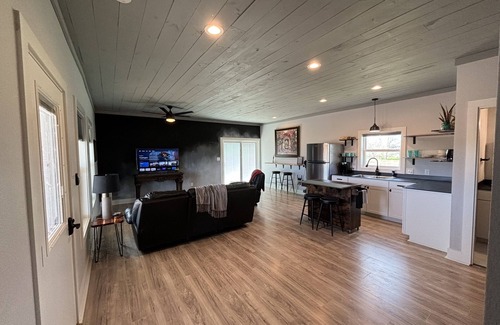 Llano Cabin | Ranch Hand Cabin in Llano Texas