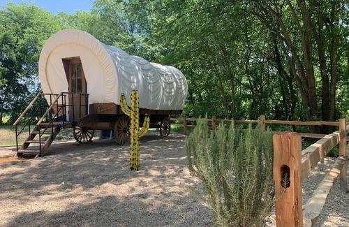 Canton House | Ranch Home at Resort - 2 minutes from water park and First Monday