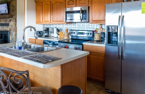 Dryfork House | Ranch Home w/Rolling Hill Views & Hot Tub