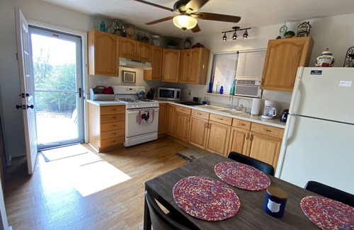 Lazear House | Ranch House on a private 70 acre ranch