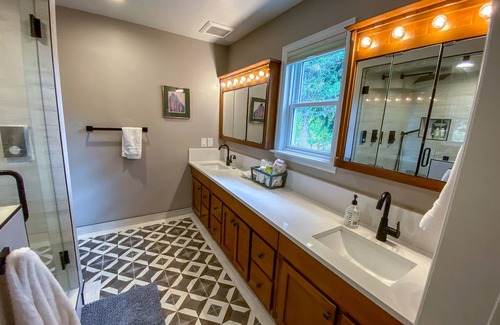 Edwards House | Ranch house on Eagle River 10 minutes from Beaver Creek, 20 to Vail