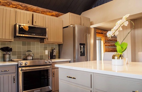 Mancos Cabin | Ranch Life Reimagined, Modern Luxury in the Wild West