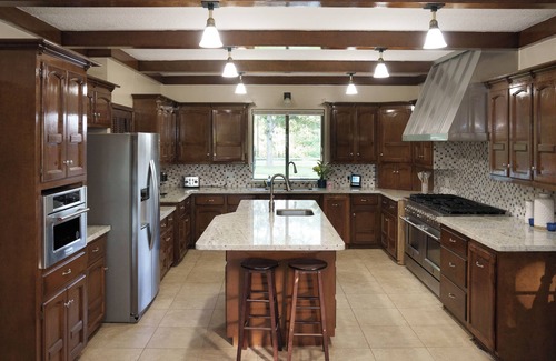 Hockley House | Ranch Retreat on 70 Acres with Private Lake!