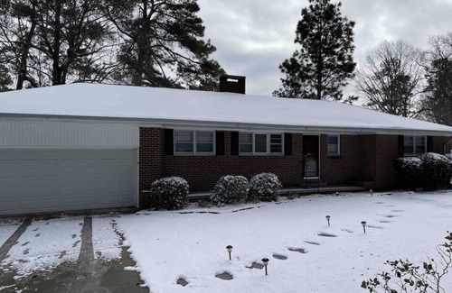 Sanford House | Ranch style brick home (Private room 2)