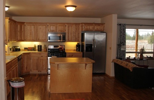 Nespelem House | Ranch Style Cabin on 20 Acres in the Beautiful Tunk Valley