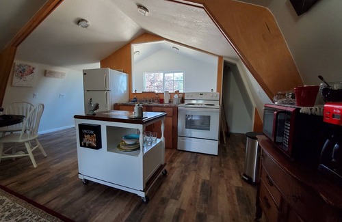 Templeton Cottage | Ranch style Country Chic get away in spectacular wine country