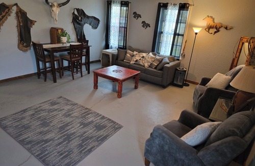Johnson County Other | Ranch style Farmhouse located on a horse ranch and rescue south of Fort Worth