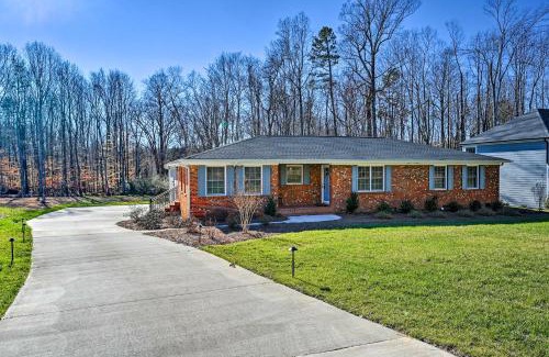 Lake Jeanette House | Ranch-Style Home 7 Mi to Downtown Greensboro!