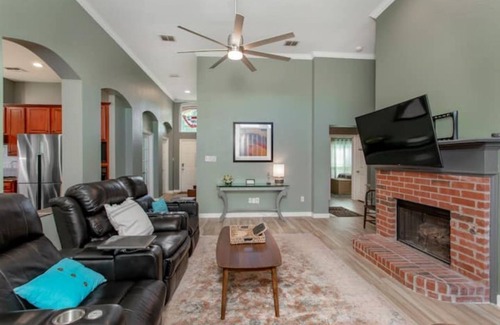Plano House | Ranch Style Home Walk2Park+Shopping/Near Headquarters DR/Major Hospitals