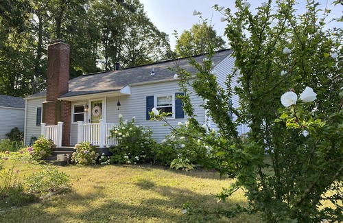 North Haven House | Ranch style living at its best with country garden & patio!