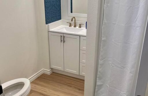 Buchanan Dam House | Ranchette Apartment- beach access small lake view