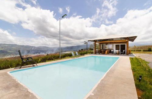 Turrialba Villa | Rancho Bellavista, Unique views, Pool and WiFI!
