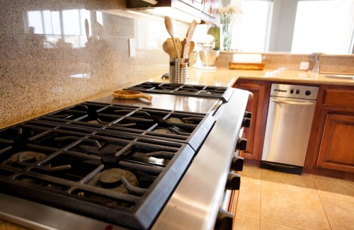 Paso Robles House | Rancho Beruli: Close to Town, Vineyard Living, Outdoor Pizza Oven, 3 King Beds