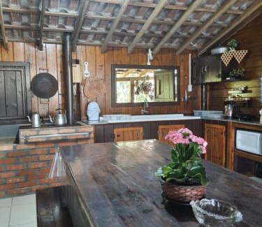 Santo Amaro da Imperatriz House | Rancho coletivo