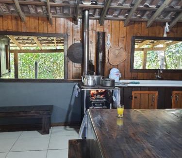 Santo Amaro da Imperatriz House | Rancho coletivo