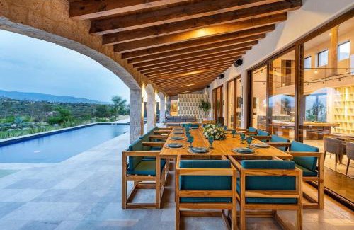 San Miguel de Allende Villa | Rancho La Loma Luxury Villa with Thermal Jacuzzi, Pool & Horses