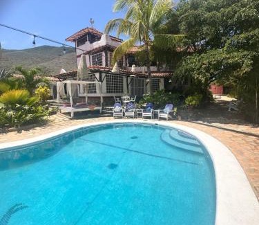 Margarita Island Villa | Rancho Rebecca, villa de lujo para un Max 10 personas, vistas panorámicas playa y montañas, piscina, 5 H, 5 B en Guarame, Isla de Margarita