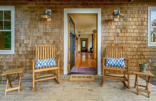 Carlton House | Rancho Relax Inn