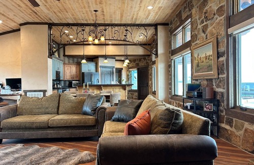Fruitland Cabin | Rancho Relaxo! 2.5 Acres, Near Hunting & Fishing